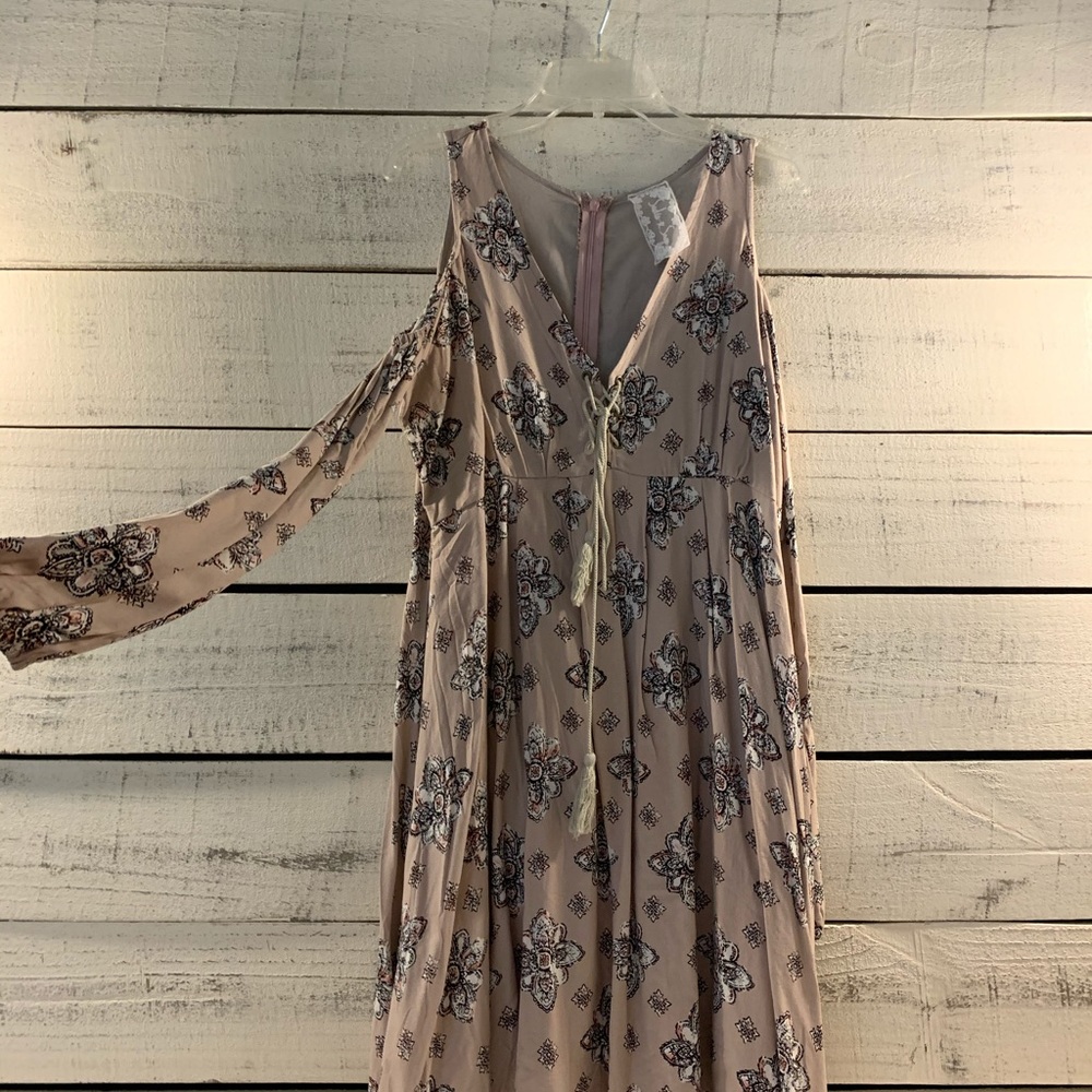 Long sleeve pink dress with shoulder cut out